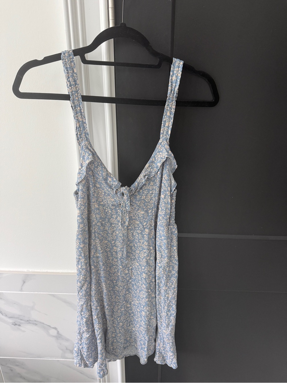 American Eagle Outfitters Blue Floral Print Top with Tie Straps